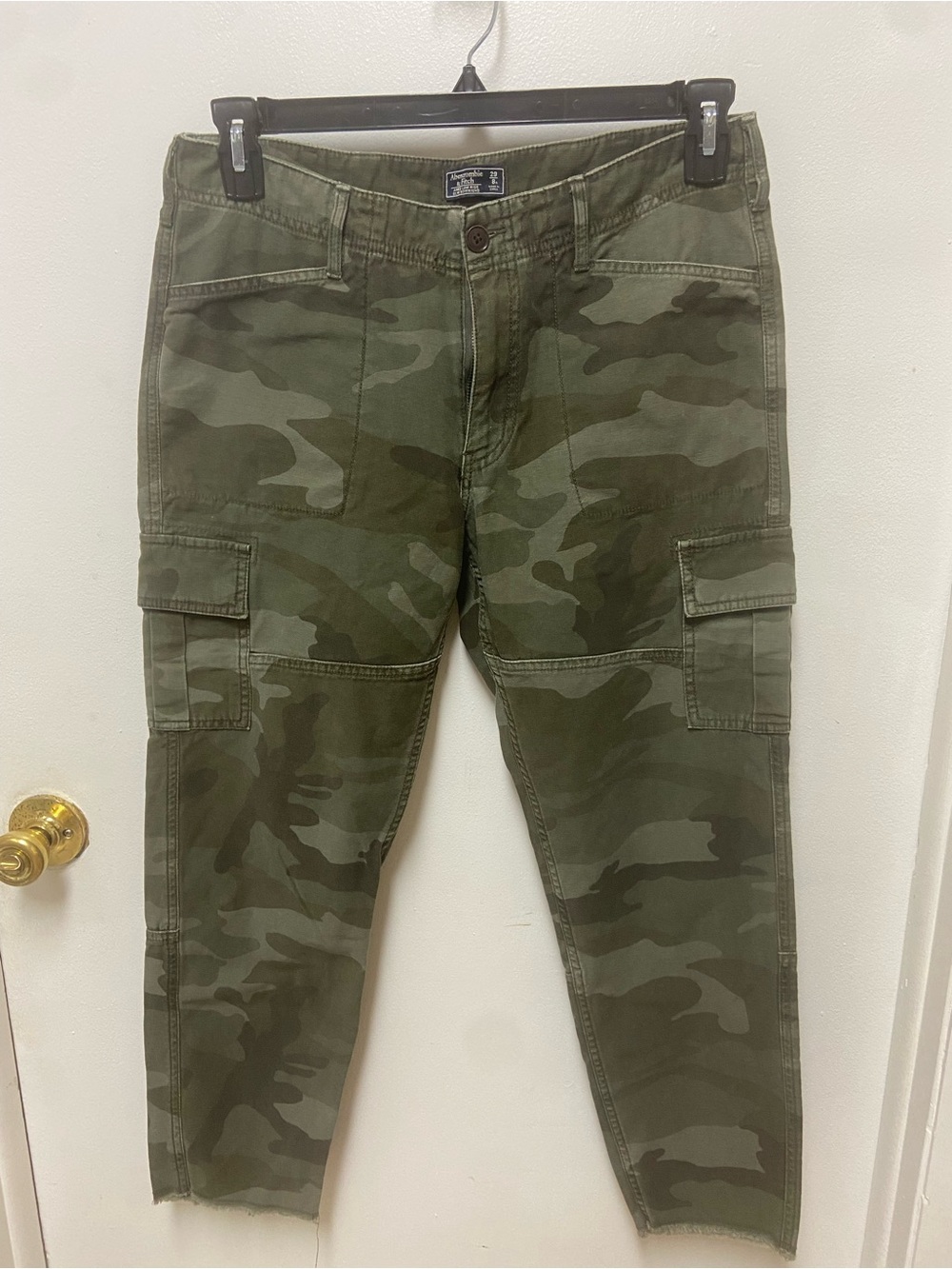 Abercrombie & Fitch Olive Camo Cargo Pants